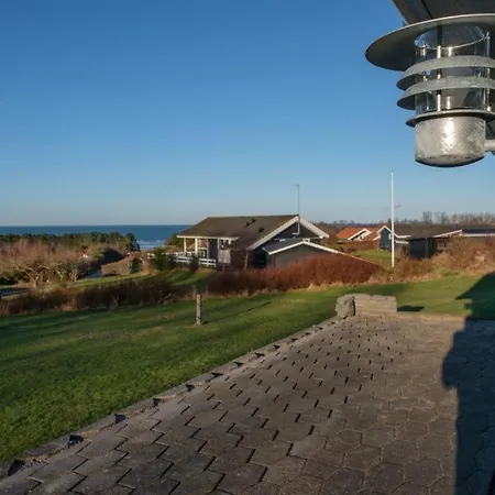 Awesome In With 3 Bedrooms Holiday home Glesborg
